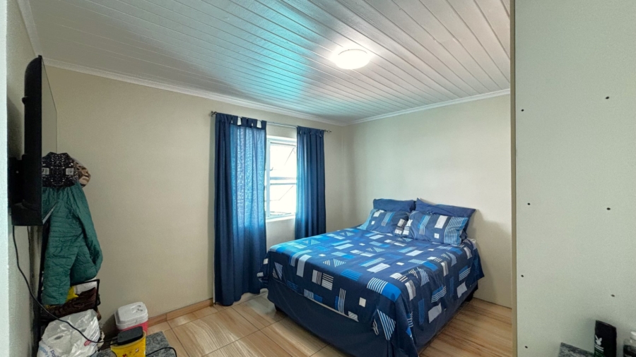 3 Bedroom Property for Sale in Hanover Park Western Cape